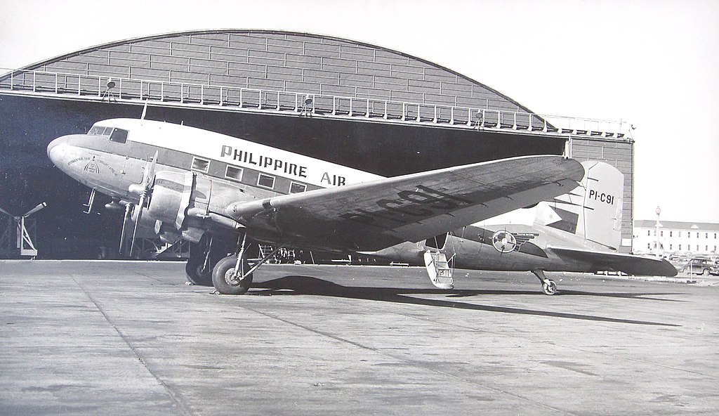 Historic Aircraft: The Douglas DC-3